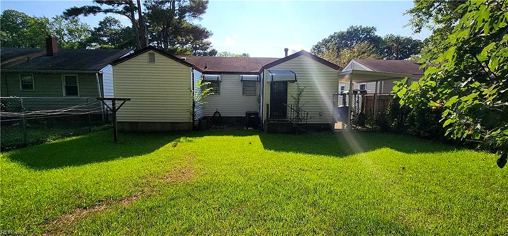 2718 Mckann Ave, Norfolk — photo