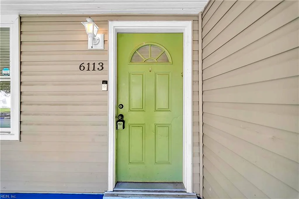6113 Pamlico Cir, Norfolk — photo