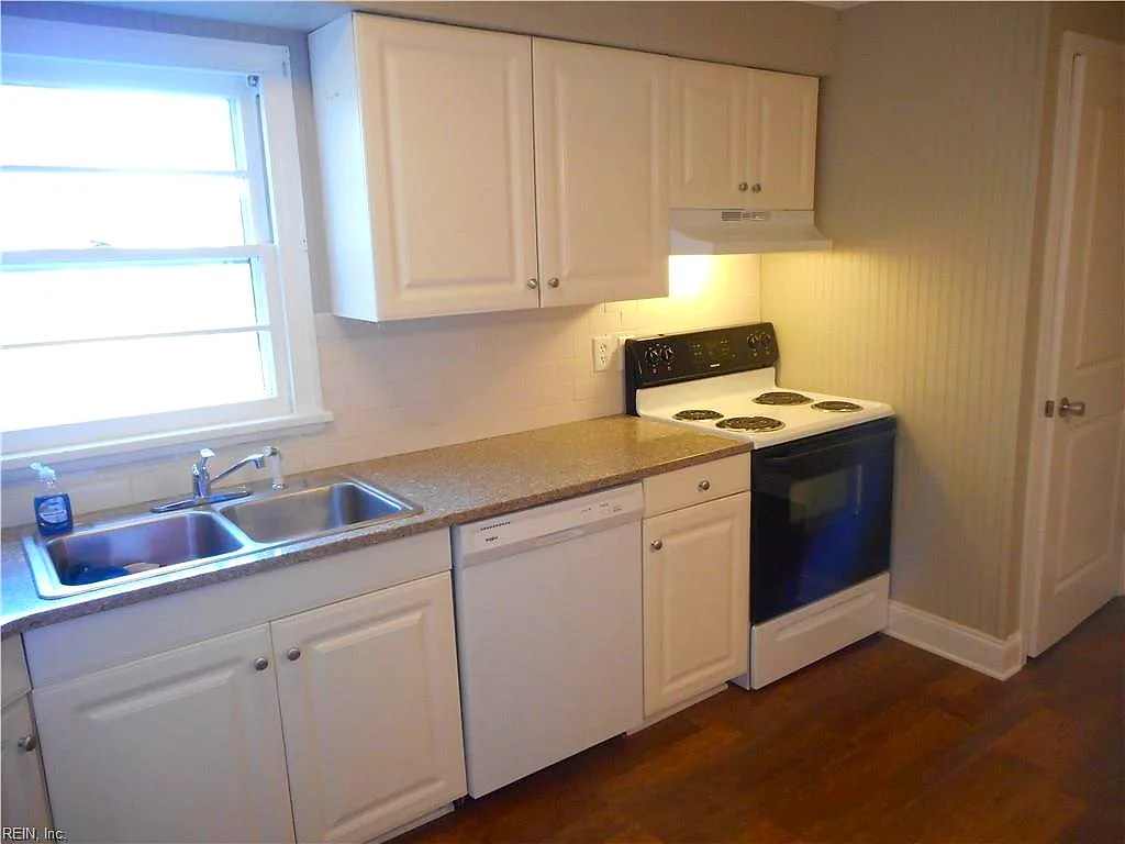 1208 Montague St St, Norfolk — photo