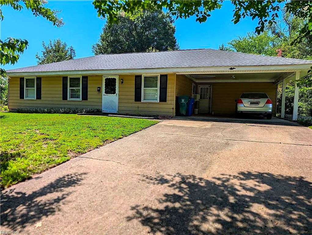 493 Pamela DR, NEWPORT NEWS VA 23601