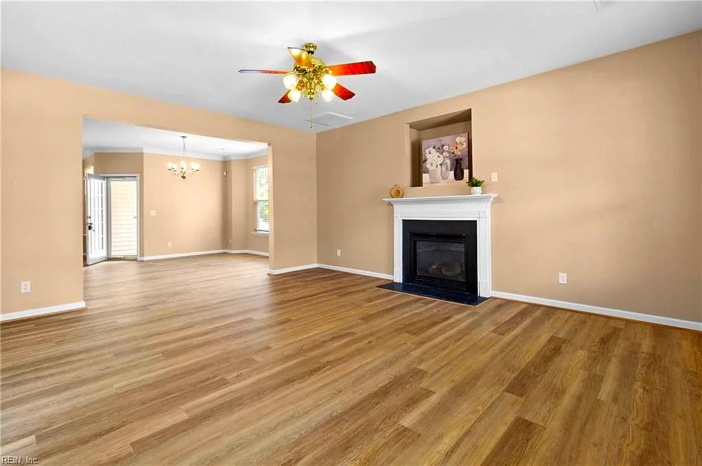 249 W Gilbert St, Hampton — photo