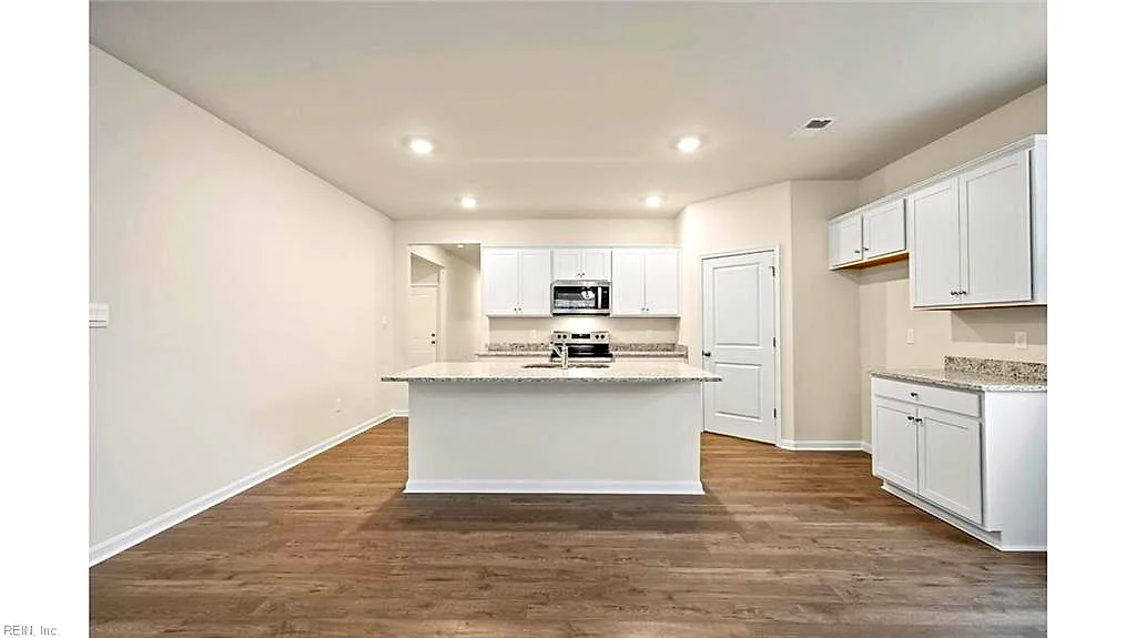 1400 Baptist Rd, Yorktown — photo