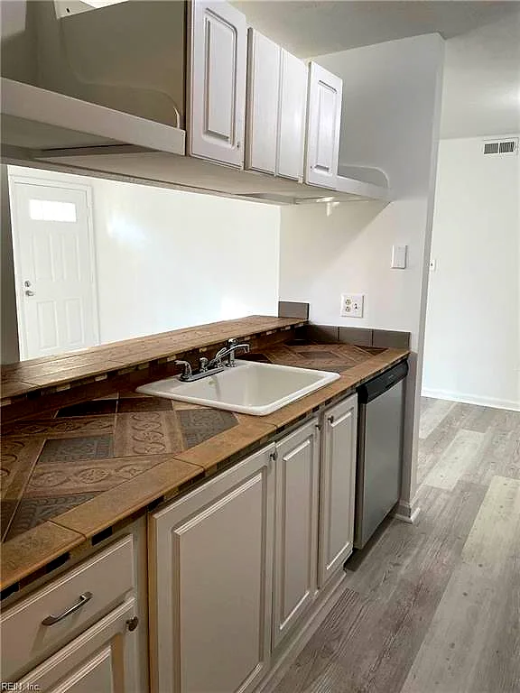 5716 Summit Arch, Virginia Beach — photo