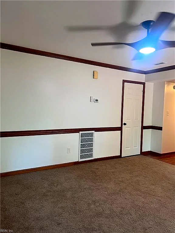 2 Academy Ln, Hampton — photo
