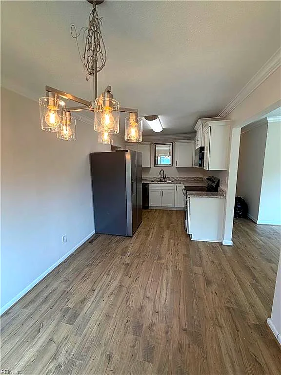 1425 Shadywood Rd, Norfolk — photo