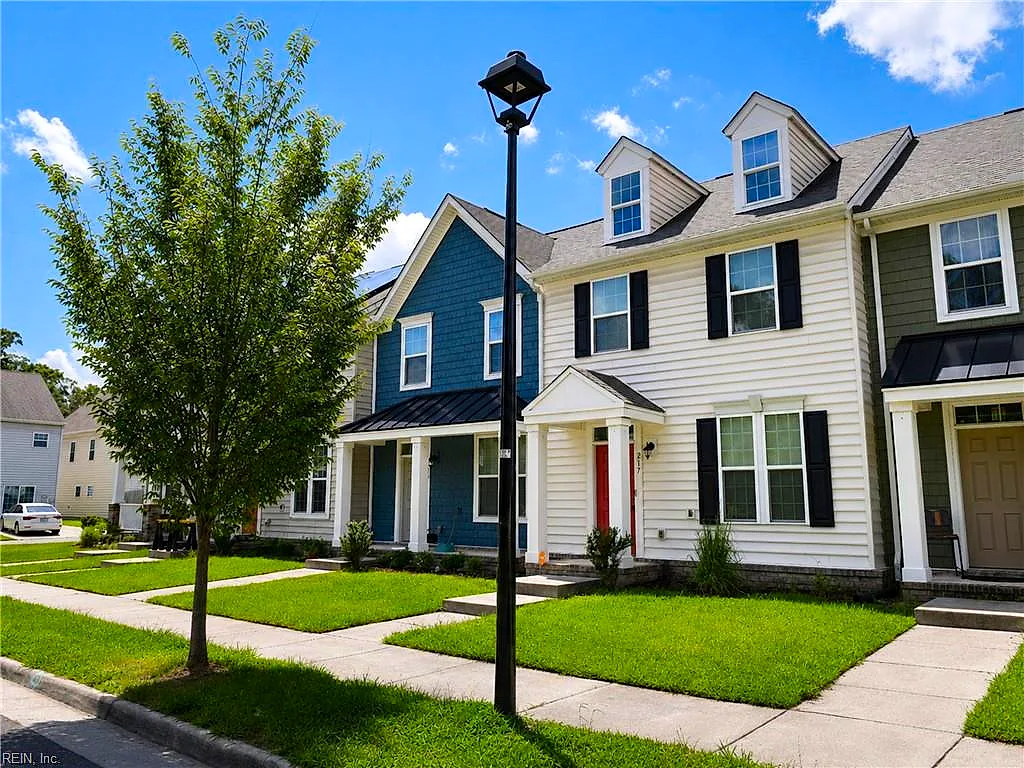 217 Brittlebrush DR, PORTSMOUTH VA 23701