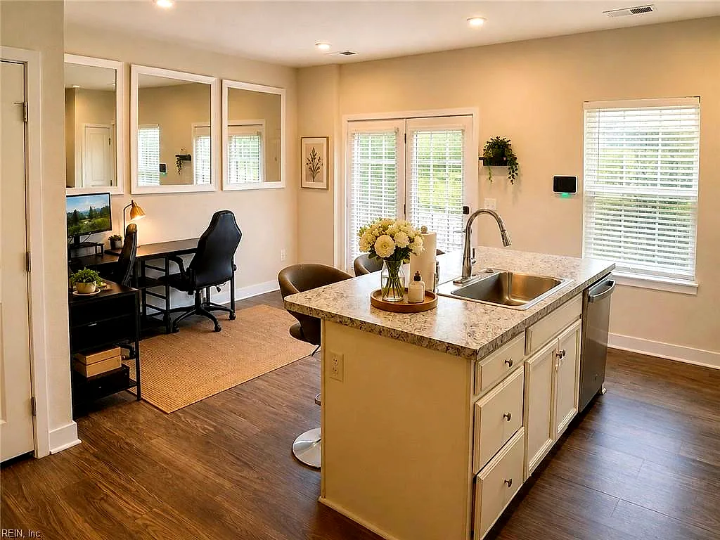 217 Brittlebrush Dr, Portsmouth — photo