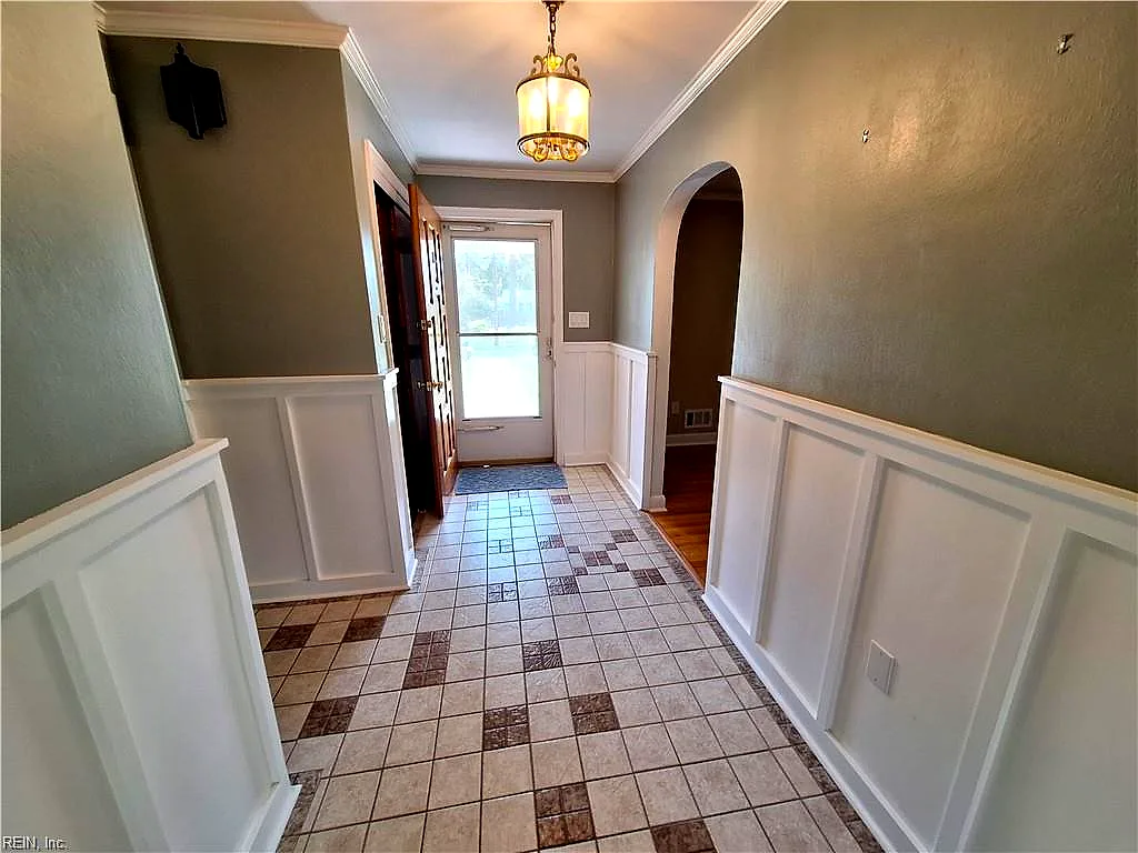 4601 Miles Standish Rd, Virginia Beach — photo