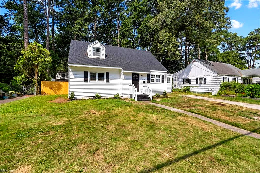 8239 Redwood CIR, NORFOLK VA 23518