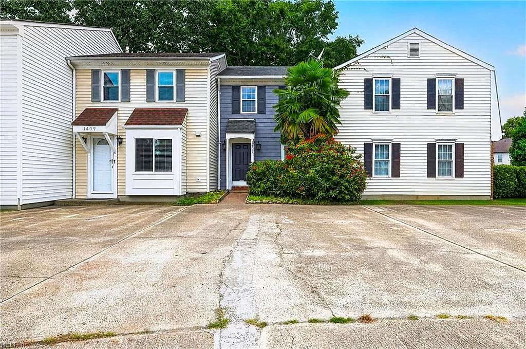 1407 Carabao CIR, VIRGINIA BEACH VA 23464