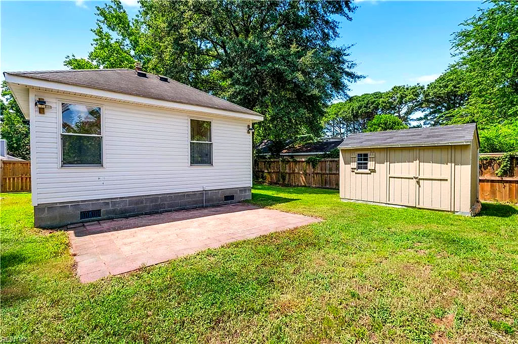 1552 Mcneal Ave, Norfolk — photo