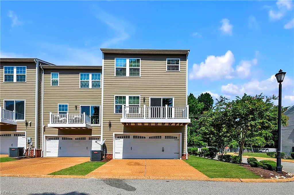 315 W Constance Rd #200, Suffolk — photo