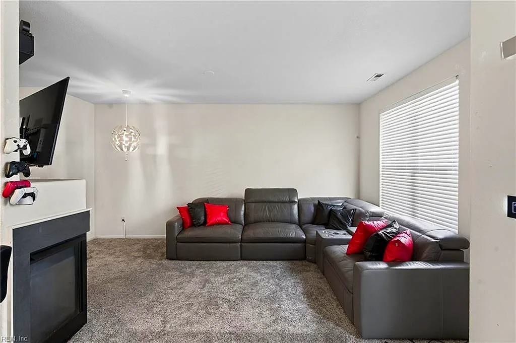 913 Deep Creek Rn, Chesapeake — photo
