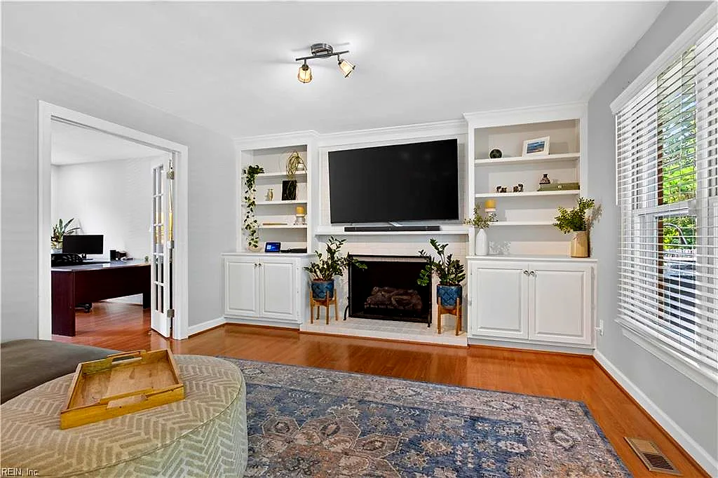 2105 Lords Lndg, Virginia Beach — photo