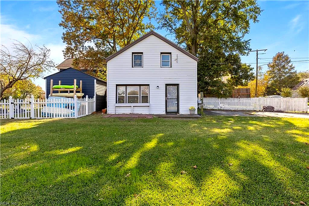 1628 Bradford Ter, Portsmouth — photo