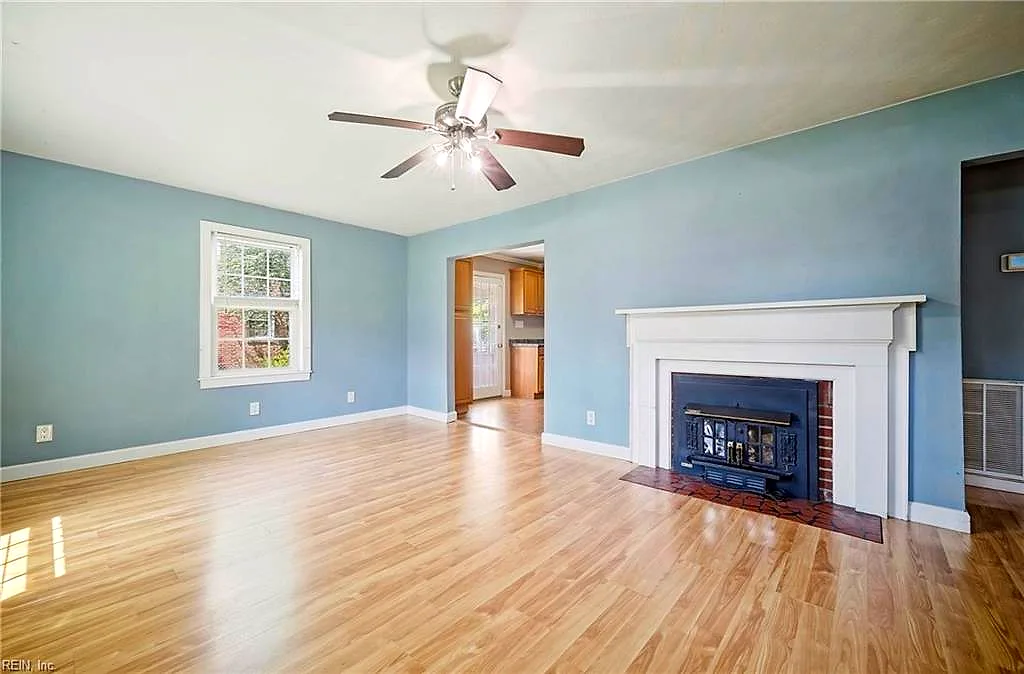 221 Cypress Rd, Portsmouth — photo