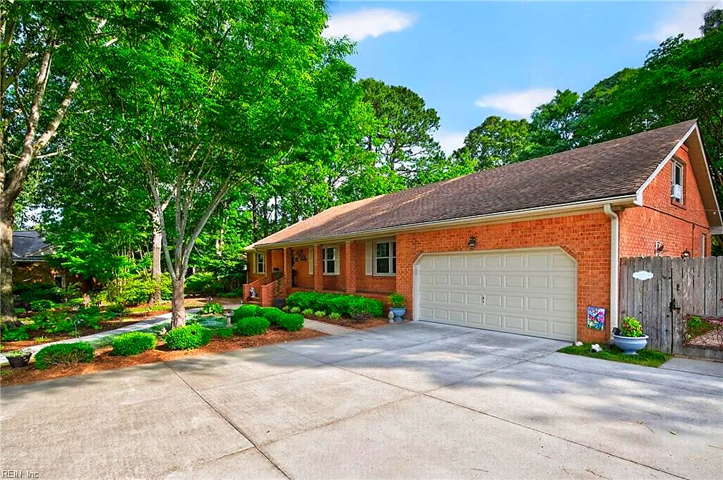 2000 Bay Breeze Ct, Virginia Beach — photo