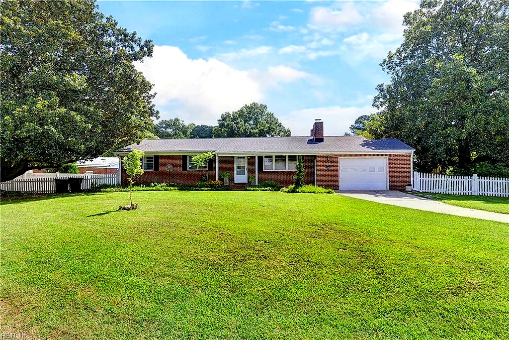 100 Kelsey RD, WILLIAMSBURG VA 23185