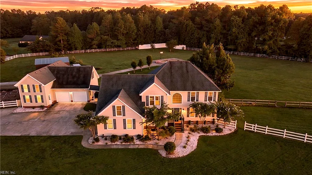 3504 Riverwood CRES