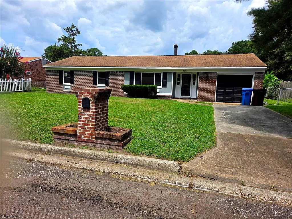 3232 Sir Meliot DR, CHESAPEAKE VA 23323