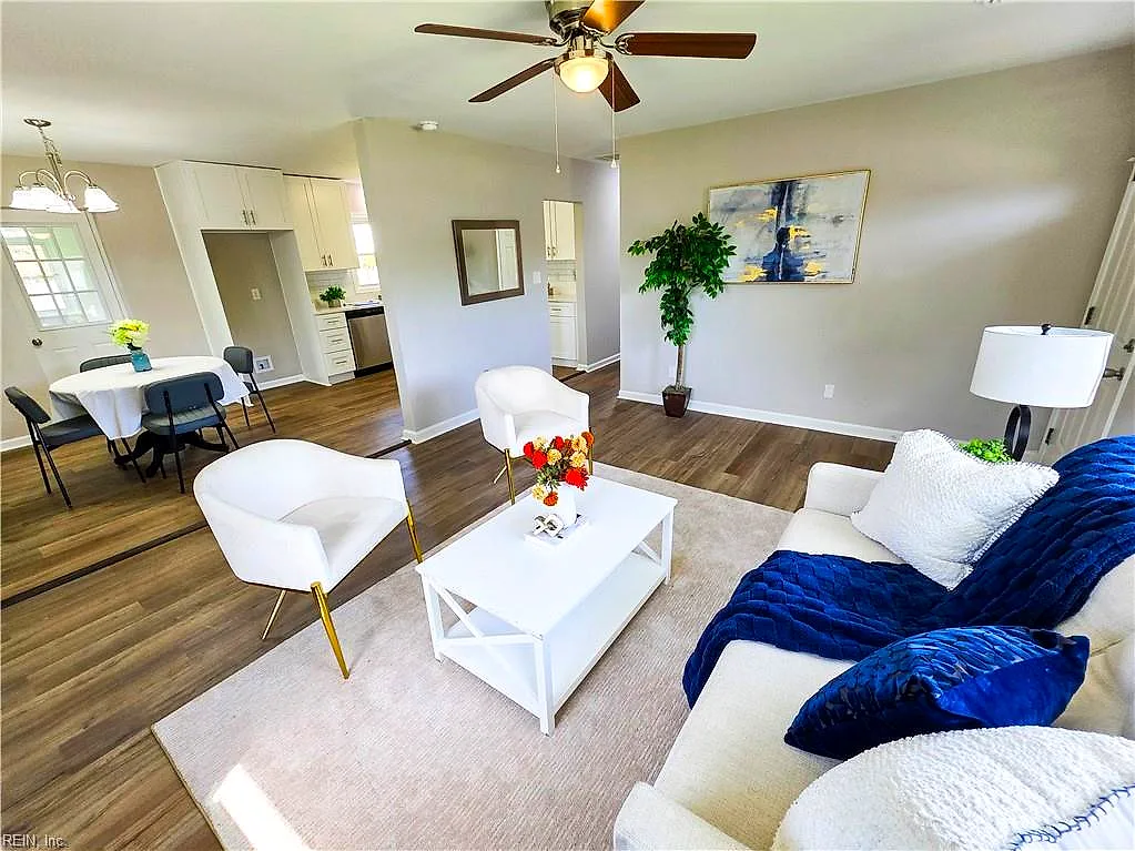 303 Dover RD, HAMPTON VA 23666