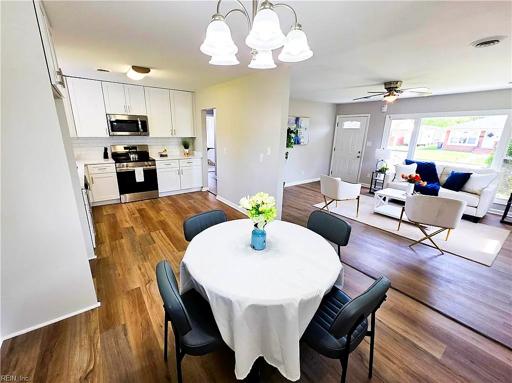 303 Dover Rd, Hampton — photo