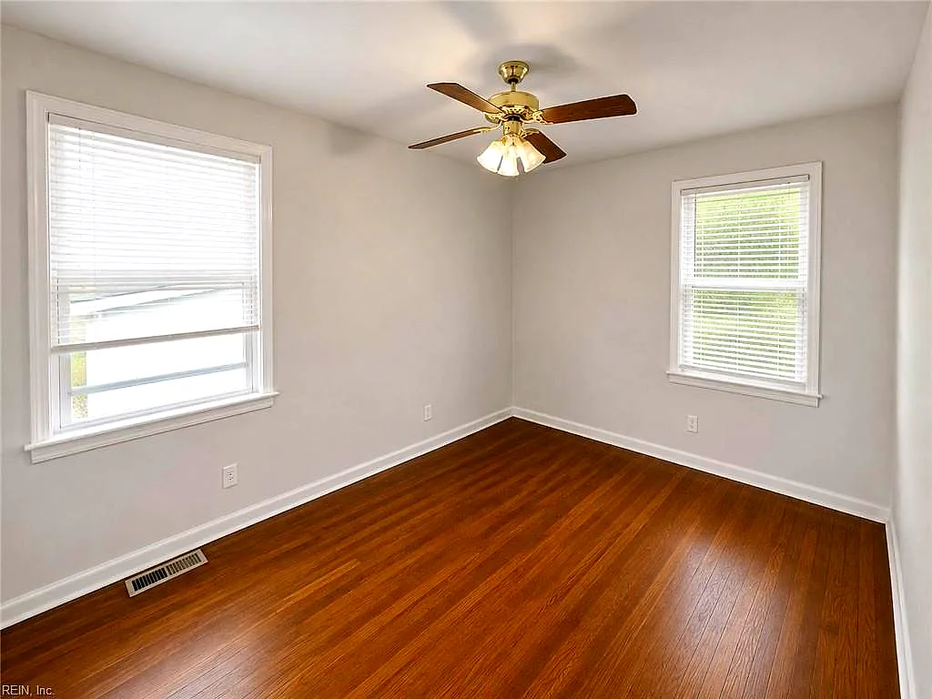 1808 Croyden Rd, Norfolk — photo