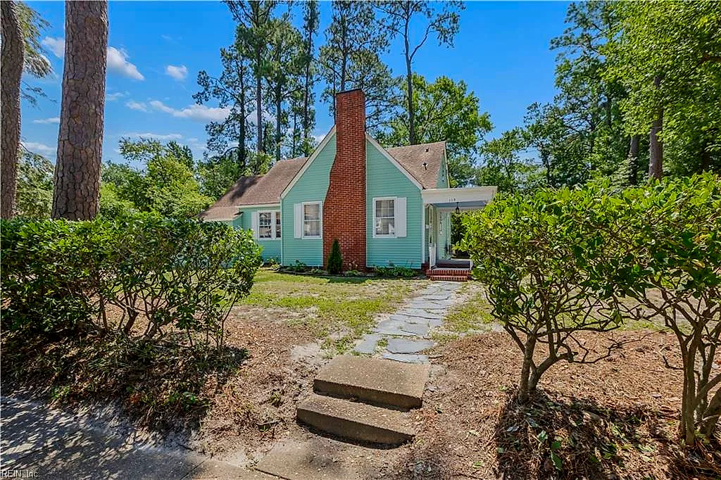 119 N Shore Rd, Norfolk — photo