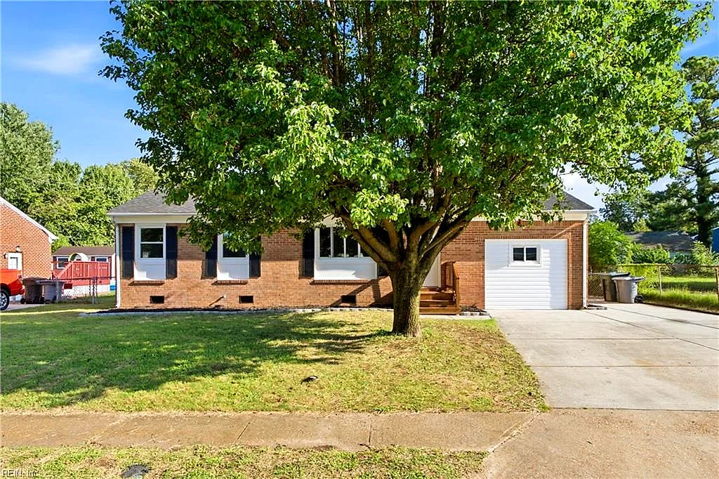1512 Wildwood DR, HAMPTON VA 23666