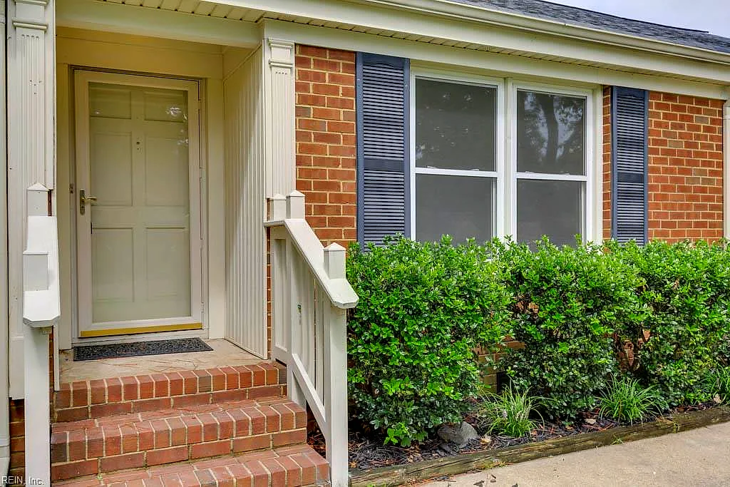 2637 N Elizabeth Harbor Dr, Chesapeake — photo