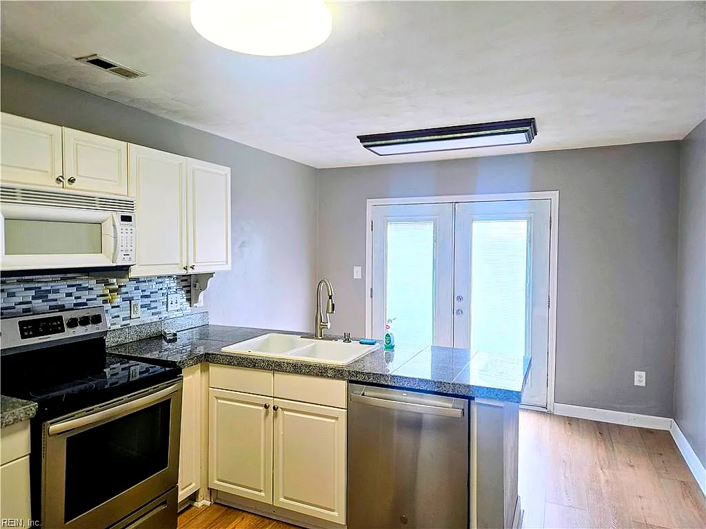 1700 Oliver Ave, Chesapeake — photo