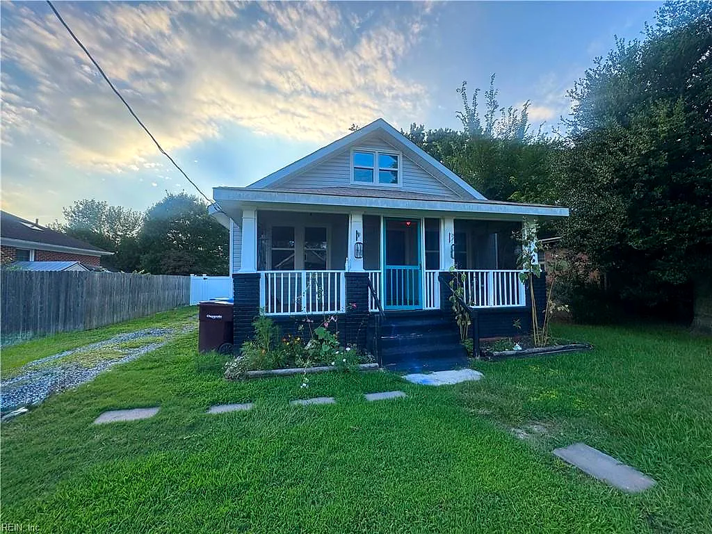 1525 Hawthorne Dr, Chesapeake — photo
