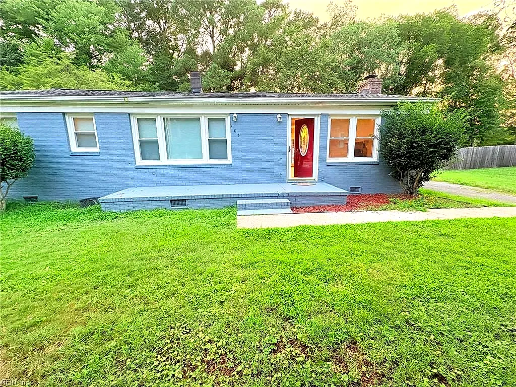 105 Second St, Yorktown — photo