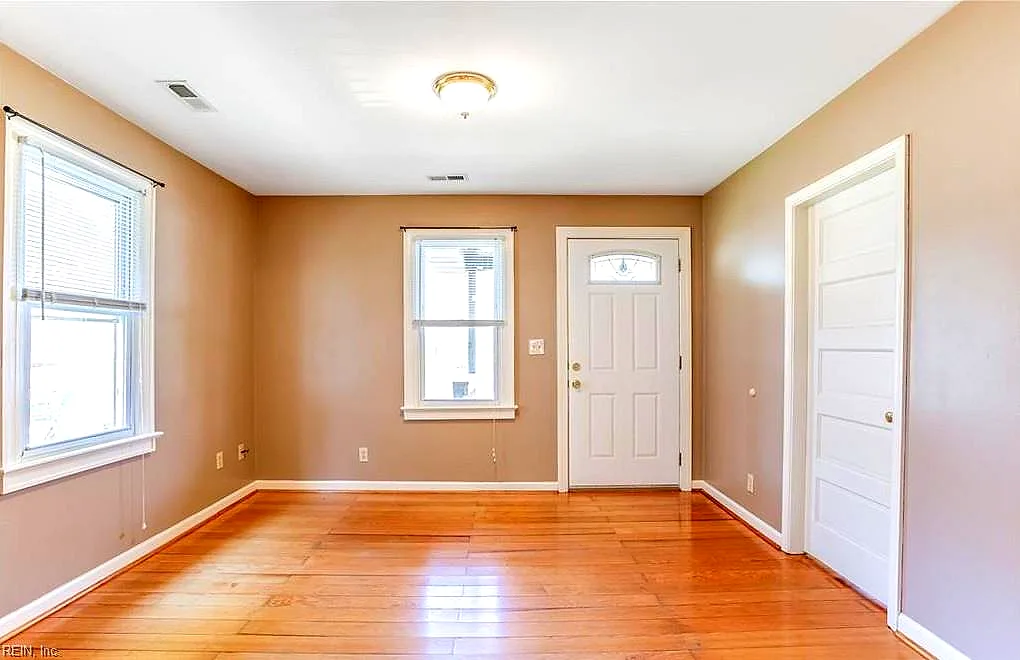 1804 Portlock Rd, Chesapeake — photo