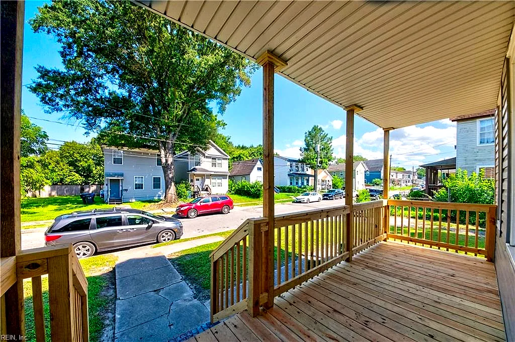 1406 Maple Ave, Portsmouth — photo