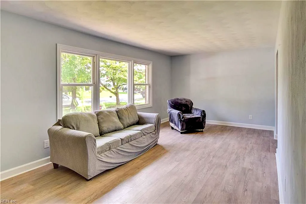 645 Declaration Rd, Virginia Beach — photo