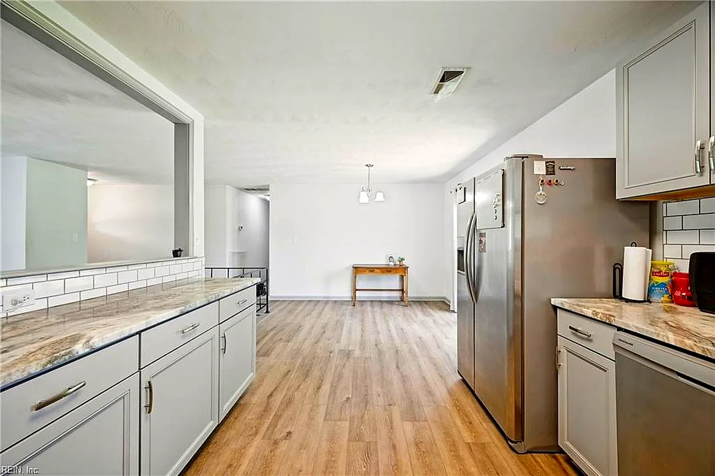 301 Waltz Farm Dr, Williamsburg — photo