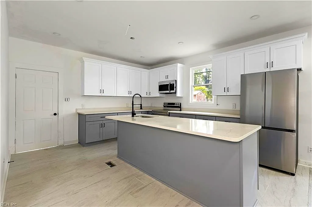 161 Lasalle Ave, Hampton — photo