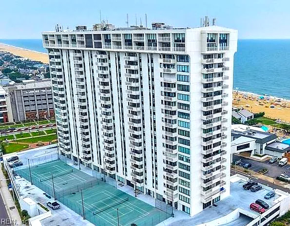 4004 Atlantic AVE #PH4, VIRGINIA BEACH VA 23451