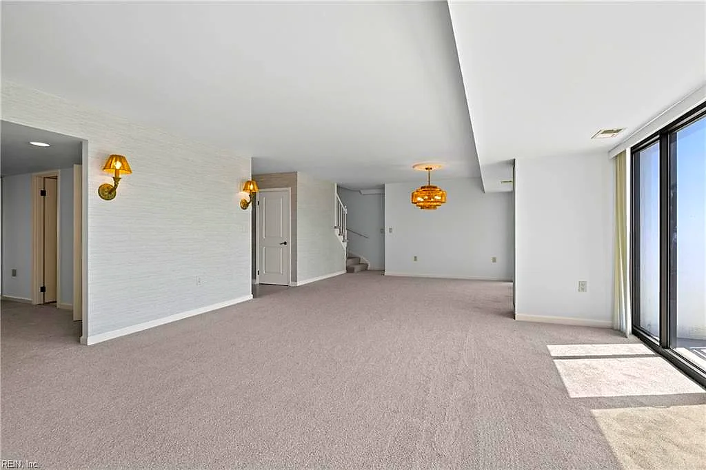 4004 Atlantic Ave #Ph4, Virginia Beach — photo