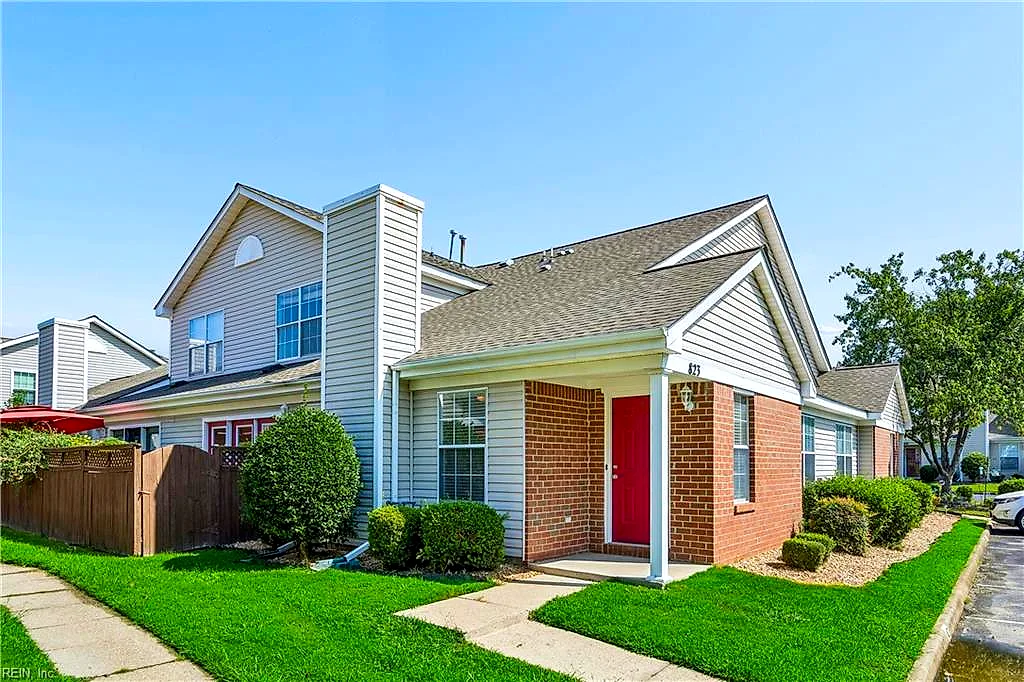 823 Miller Creek LN, NEWPORT NEWS VA 23602