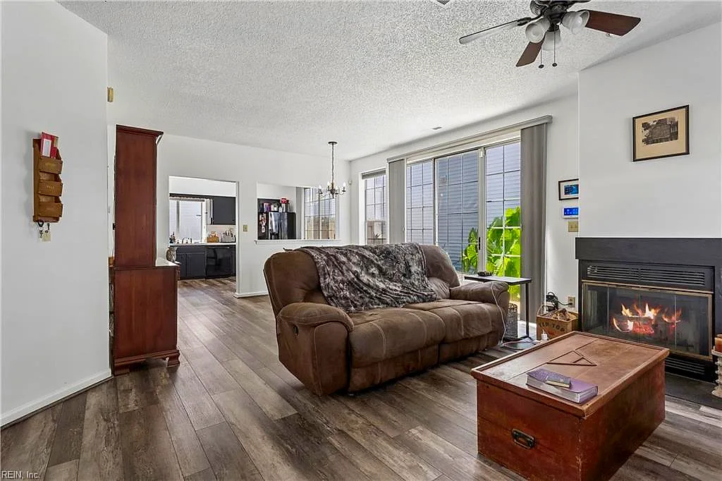 816 Snead Dr, Newport News — photo