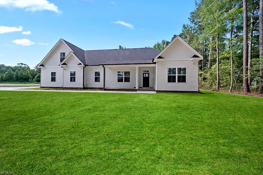 23492 Sugar Hill RD, CARROLLTON VA 23314