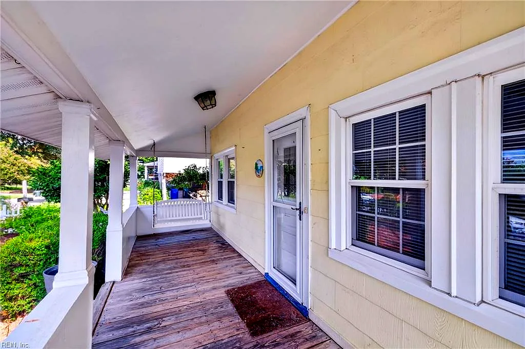 224 A View Ave, Norfolk — photo