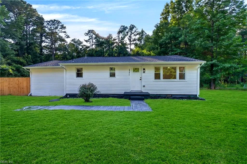 1771 Airport RD, SUFFOLK VA 23434