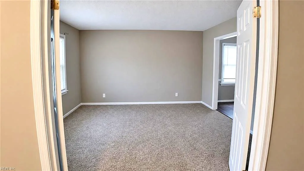 1637 Guthrie St, Virginia Beach — photo