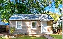1949 Long Green Ln, Hampton — photo