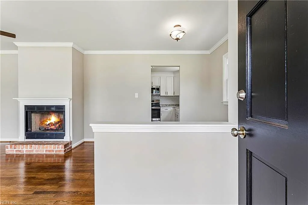 21 Reynolds Dr, Hampton — photo