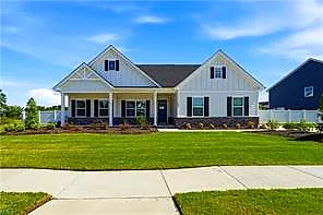 104 Henry Jefferson WAY, CHESAPEAKE VA 23322