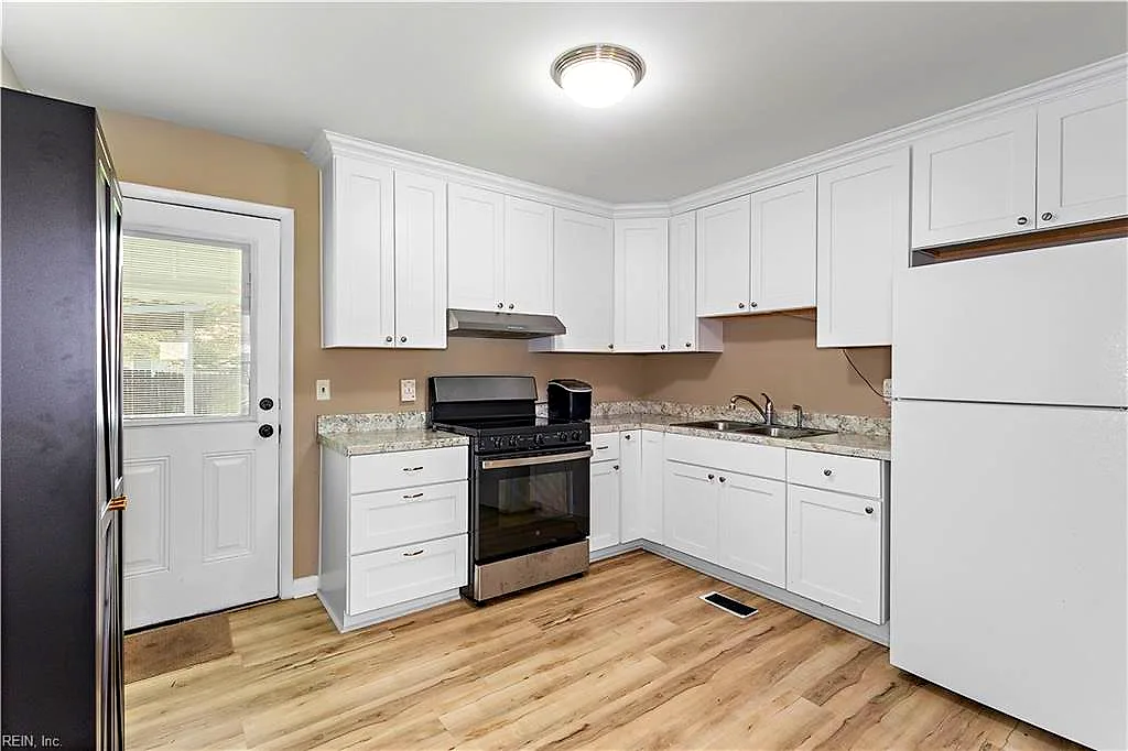 901 Duce St, Portsmouth — photo